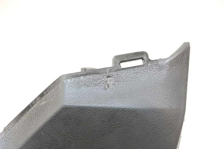 photo de COUVRE GUIDON ARRIERE KYMCO X-TOWN XTOWN 125 (2016 - 2021) - Zoom état d’usage