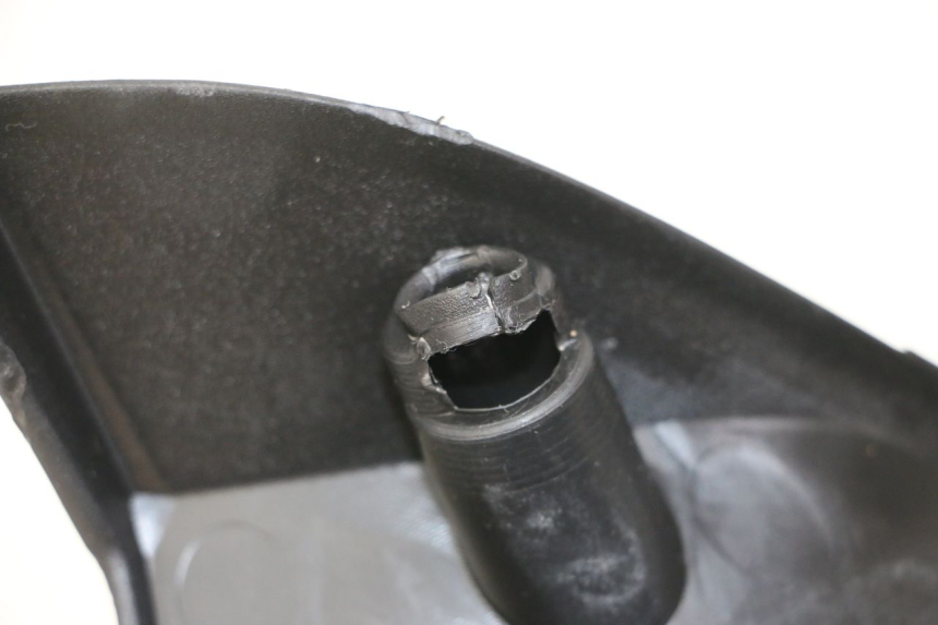 photo de COUVRE GUIDON ARRIERE KYMCO XCITING 500 (2007 - 2010) - Pièce contrôlée