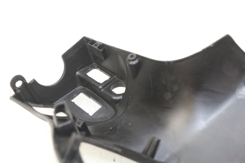 photo de COUVRE GUIDON ARRIERE PIAGGIO LIBERTY IGET 4T 50 (2015 - 2020) - Zoom état d’usage