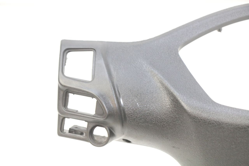 photo de COUVRE GUIDON ARRIERE PIAGGIO LIBERTY IGET S 125 (2016 - 2020) - Points de fixation