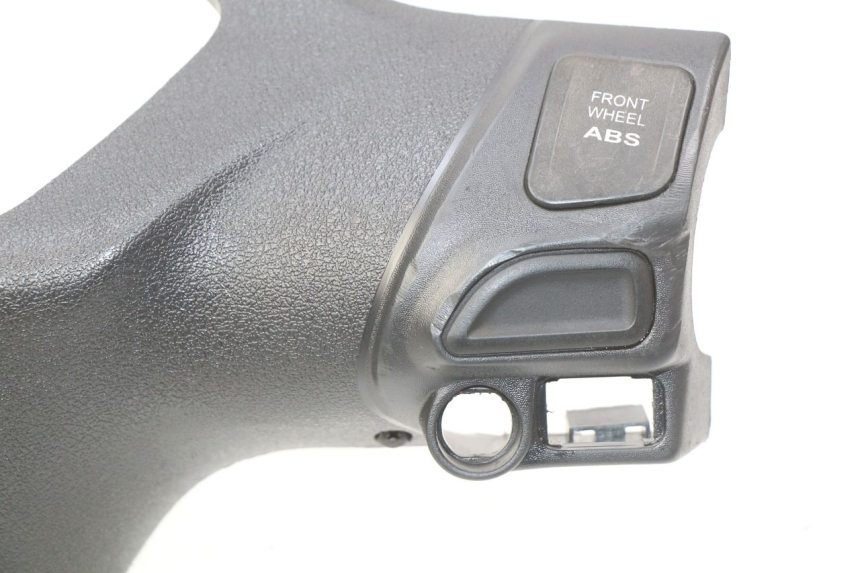 photo de COUVRE GUIDON ARRIERE PIAGGIO LIBERTY IGET S 125 (2016 - 2020) - État de surface