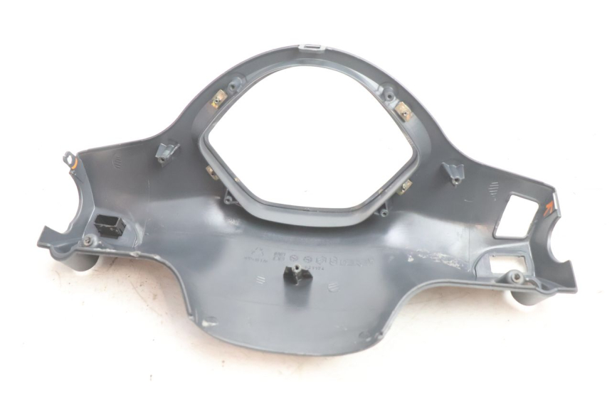 photo de COUVRE GUIDON ARRIERE PIAGGIO LIBERTY 125 (1998 - 2008) - Vue d’ensemble