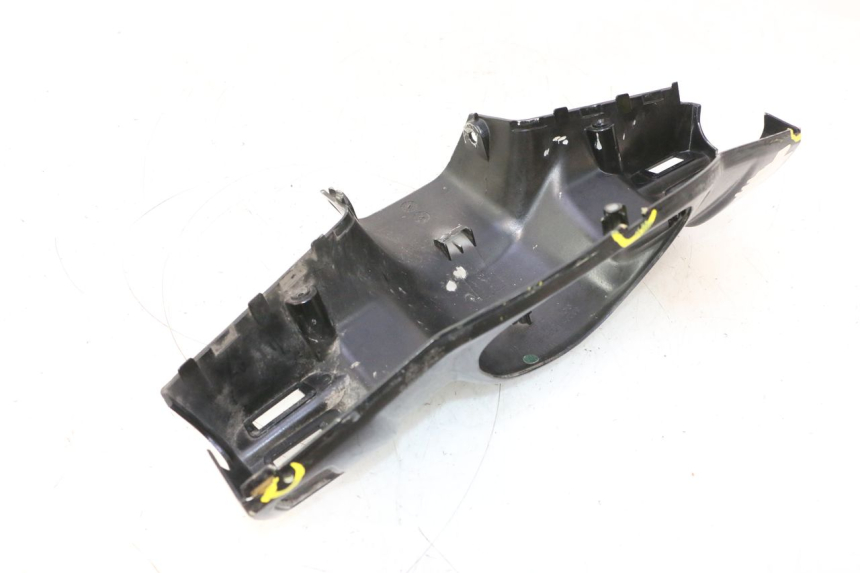 photo de COUVRE GUIDON ARRIERE KYMCO LIKE 125 (2009 - 2016) - Vue rapprochée