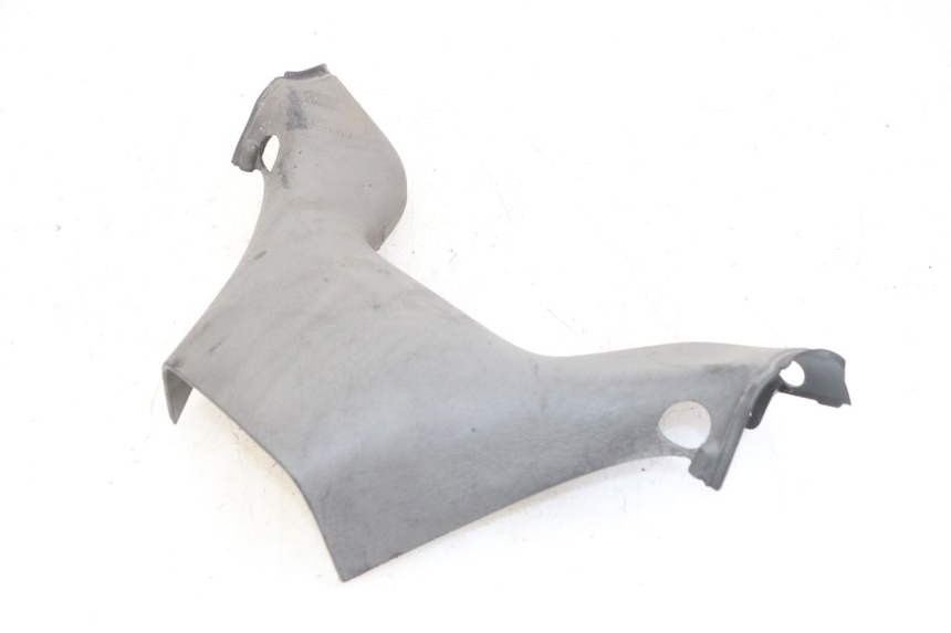 photo de COUVRE GUIDON ARRIERE PIAGGIO MP3 LT 300 (2010 - 2016) - Détail de la pièce