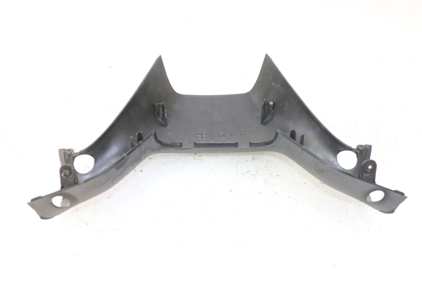 photo de COUVRE GUIDON ARRIERE PIAGGIO MP3 RL 250 (2006 - 2010) - Autre angle de vue