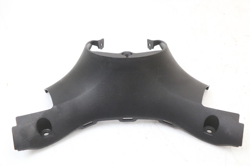 photo de COUVRE GUIDON ARRIERE MBK MW TRYPTIK 125 (2014 - 2016) - Autre angle de vue