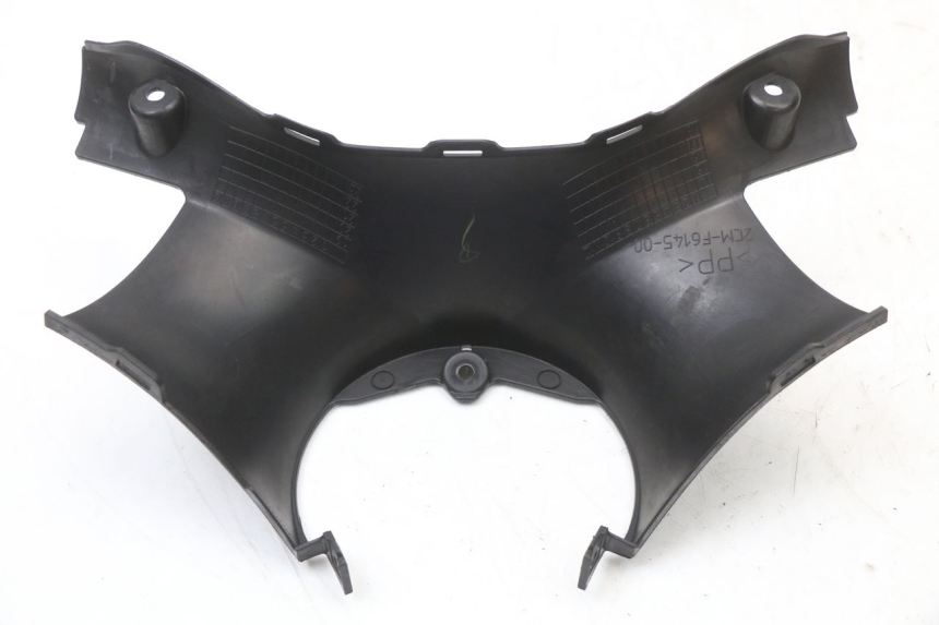 photo de COUVRE GUIDON ARRIERE MBK MW TRYPTIK 125 (2014 - 2016) - Gros plan technique