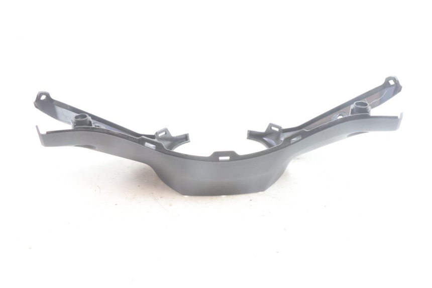 photo de COUVRE GUIDON ARRIERE YAMAHA N-MAX NMAX 125 (2021 - 2024) - Détail de la pièce