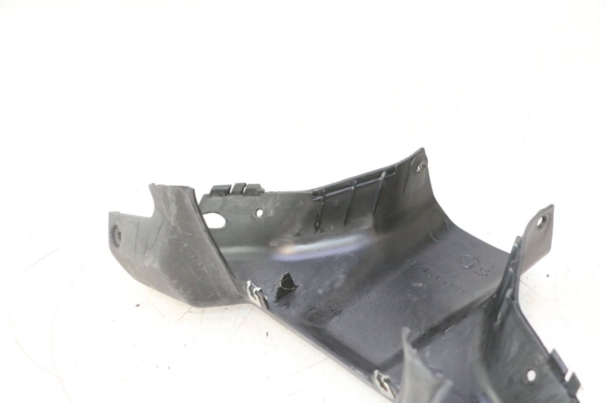 photo de COUVRE GUIDON ARRIERE MBK NITRO 50 (2004 - 2008) - Zoom état d’usage