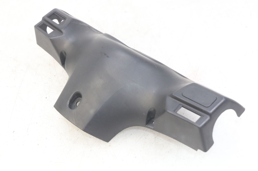 photo de COUVRE GUIDON ARRIERE SYM ORBIT 2 4T 50 (2018 - 2022) - Détail de la pièce