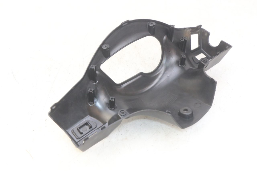 photo de COUVRE GUIDON ARRIERE SYM ORBIT 2 4T 50 (2018 - 2022) - Gros plan technique