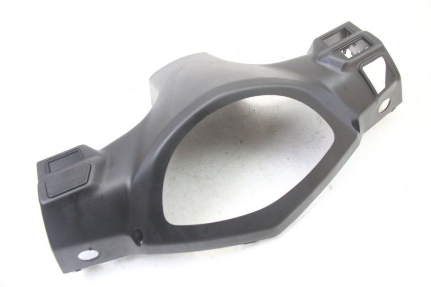 photo de COUVRE GUIDON ARRIERE SYM ORBIT III 3 4T 50 (2021 - 2025) - Zoom état d’usage