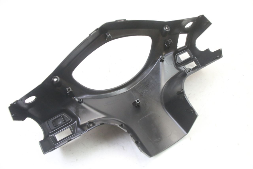 photo de COUVRE GUIDON ARRIERE SYM ORBIT III 3 4T 50 (2021 - 2025) - Autre angle de vue