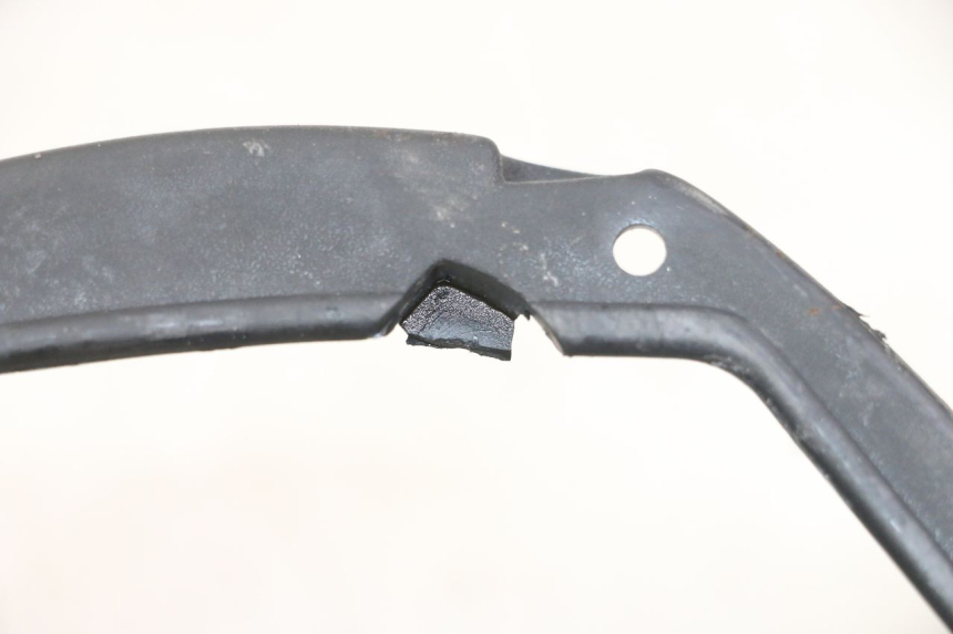 photo de COUVRE GUIDON ARRIERE PEUGEOT ELYSTAR 50 (2002 - 2014) - Autre angle de vue