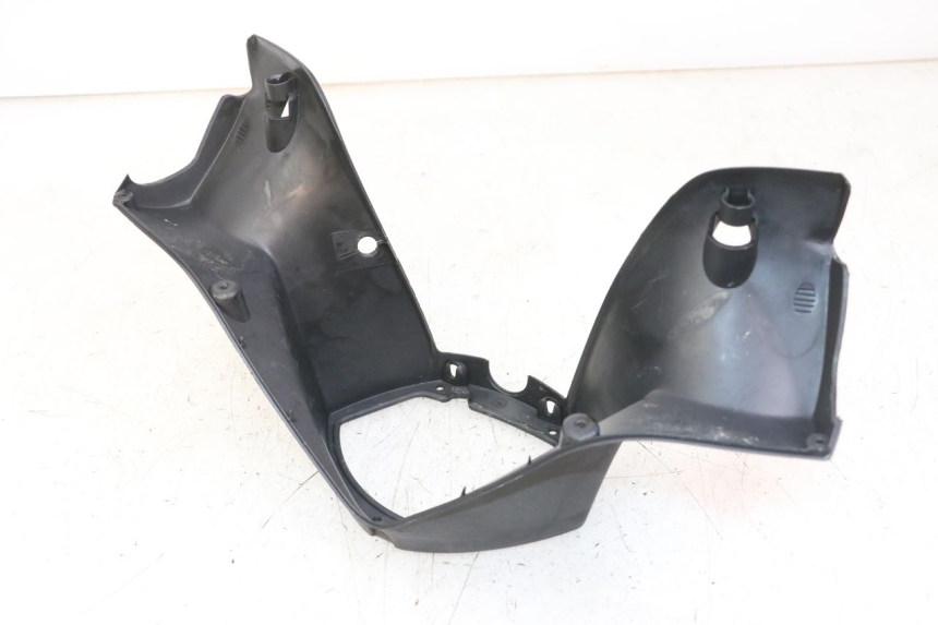 photo de COUVRE GUIDON ARRIERE PEUGEOT ELYSTAR 50 (2002 - 2014) - Points de fixation