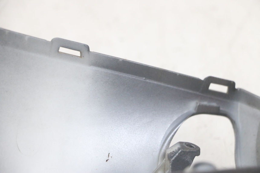 photo de COUVRE GUIDON ARRIERE EFUN PUSA 1 - Points de fixation