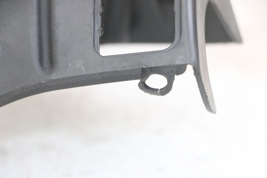 photo de COUVRE GUIDON ARRIERE GILERA RUNNER SL 50 (2006 - 2009) - Points de fixation