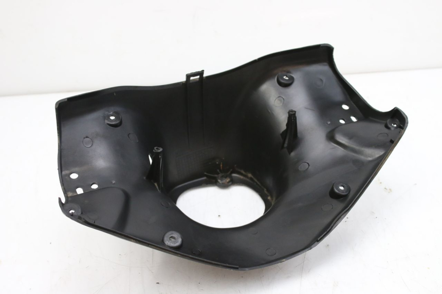 photo de COUVRE GUIDON ARRIERE KEEWAY RY6 2T 50 (2011 - 2019) - Détail de la pièce