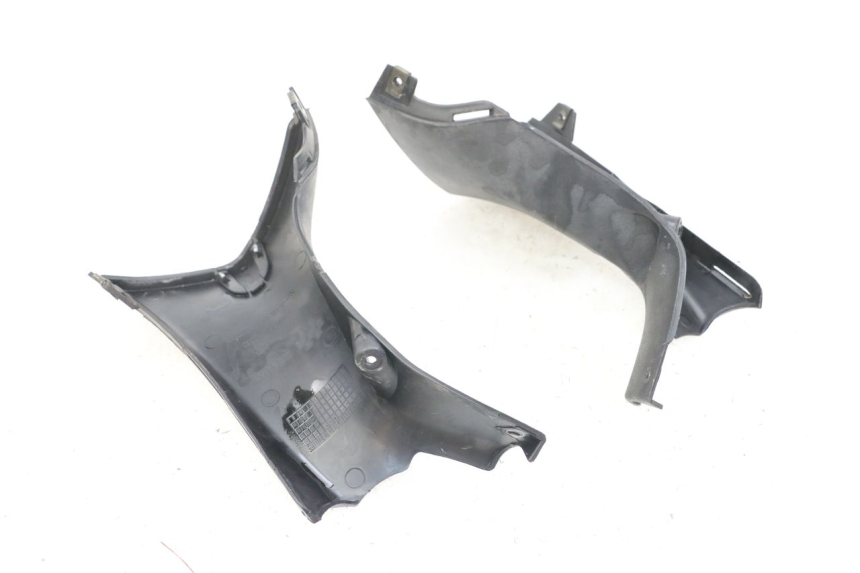 photo de Rear handlebar cover DAELIM S3 125 (2010 - 2017) - Autre angle de vue