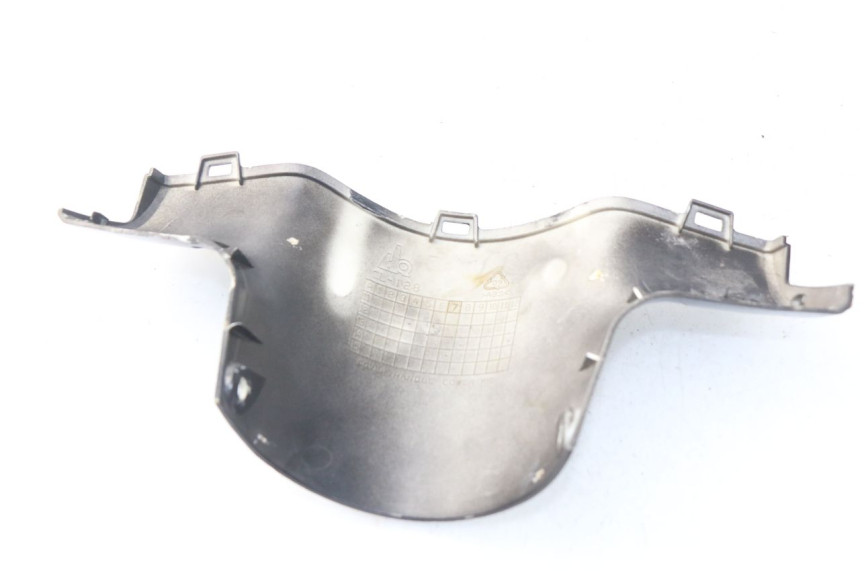 photo de COUVRE GUIDON ARRIERE JM MOTORS SC 4T 50 (2012 - 2017) - Gros plan technique