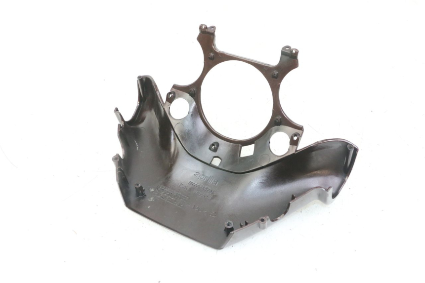 photo de COUVRE GUIDON ARRIERE APRILIA SCARABEO GT TOURING 125 (1999 - 2005) - Autre angle de vue