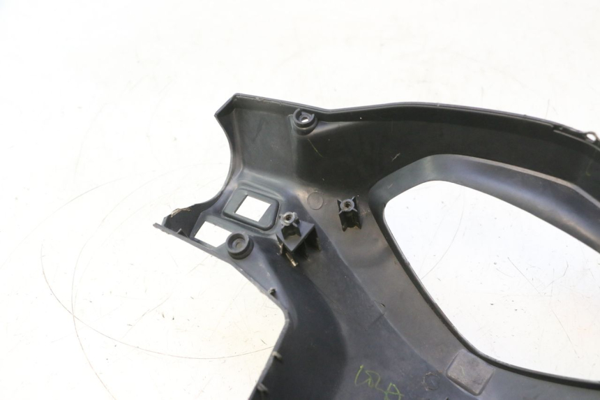 photo de COUVRE GUIDON ARRIERE HONDA SCV LEAD 100 (2003 - 2007) - Zoom état d’usage