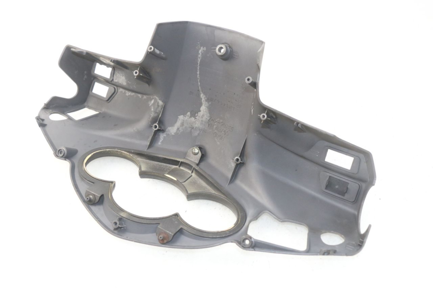 photo de COUVRE GUIDON ARRIERE HONDA SES DYLAN 125 (2002 - 2006) - Zoom état d’usage