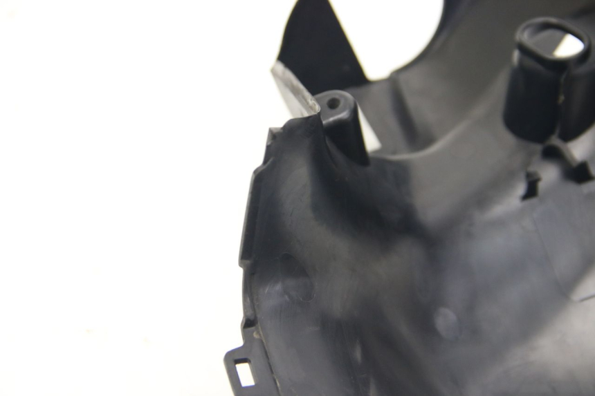 photo de COUVRE GUIDON ARRIERE SUZUKI SIXTEEN 125 (2008 - 2010) - Pièce contrôlée