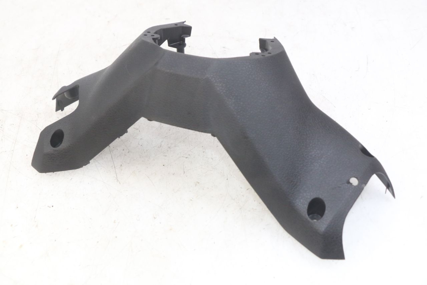 photo de COUVRE GUIDON ARRIERE MBK SKYCRUISER 125 (2010 - 2013) - Vue principale