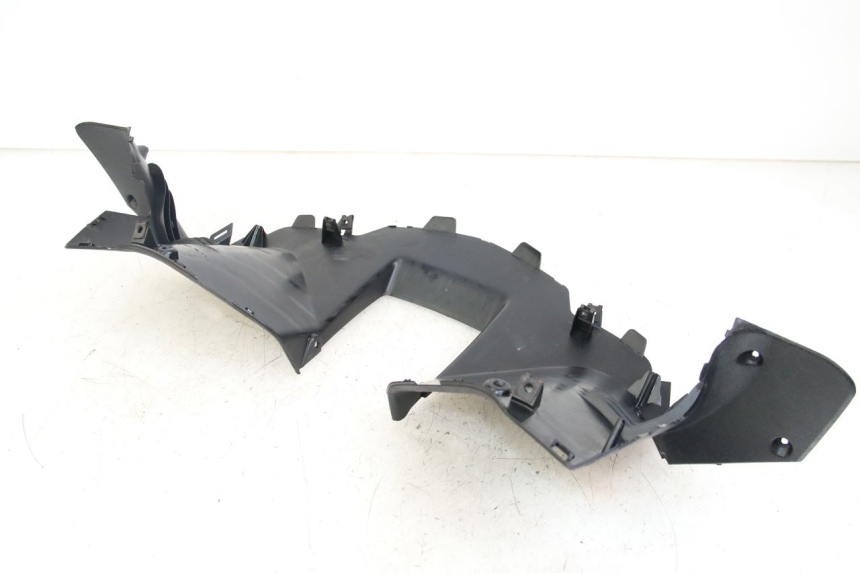 photo de COUVRE GUIDON ARRIERE MBK SKYCRUISER 125 (2006 - 2009) - Vue d’ensemble