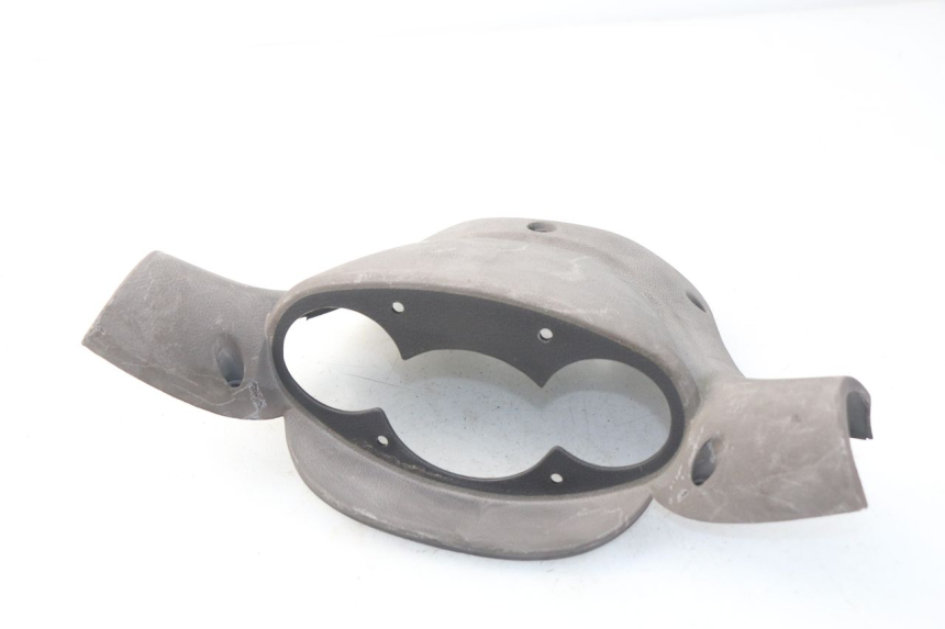 photo de COUVRE GUIDON ARRIERE MBK SKYLINER 125 (2004 - 2007) - Vue principale