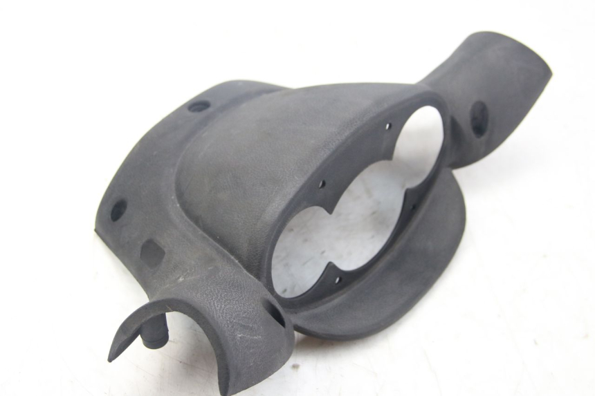 photo de COUVRE GUIDON ARRIERE MBK SKYLINER 125 (1998 - 2001) - Détail de la pièce