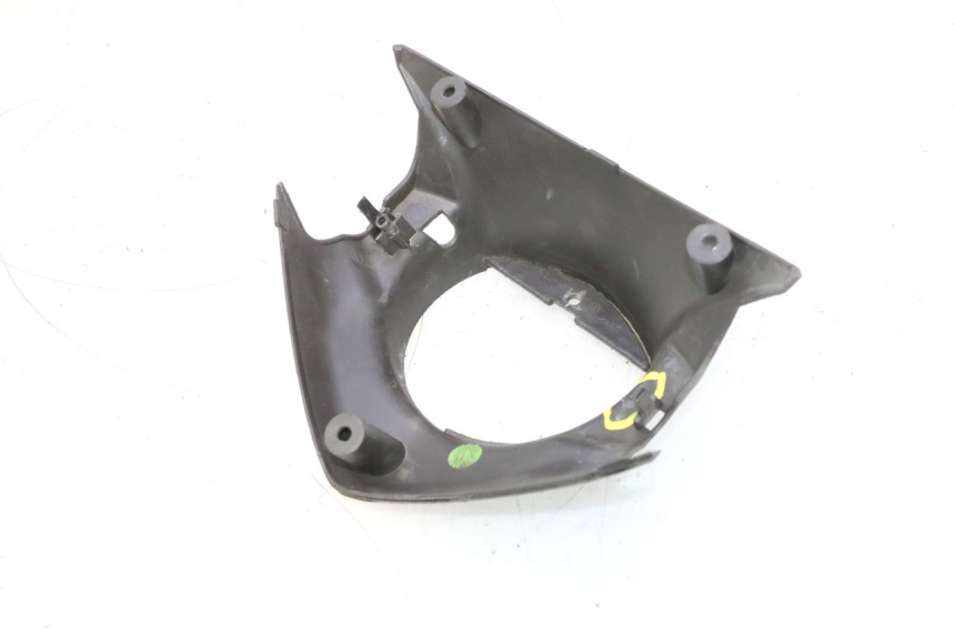 photo de COUVRE GUIDON ARRIERE YAMAHA SLIDER 50 (1999 - 2004) - Gros plan technique