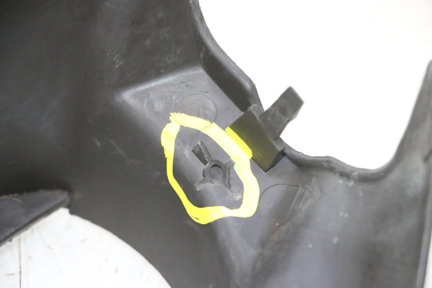 photo de COUVRE GUIDON ARRIERE YAMAHA SLIDER 50 (1999 - 2004) - État de surface