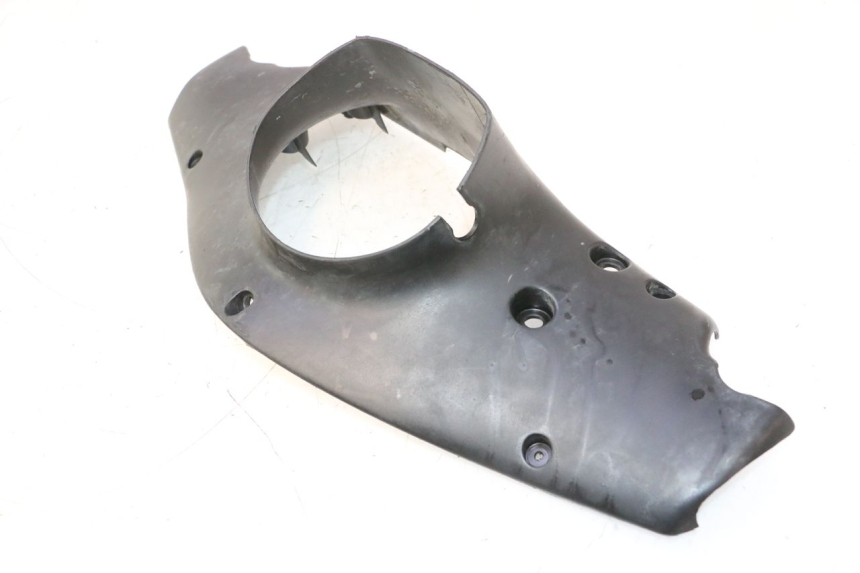 photo de COUVRE GUIDON ARRIERE PEUGEOT SPEEDFIGHT 2 AC 50 (2000 - 2009) - Gros plan technique