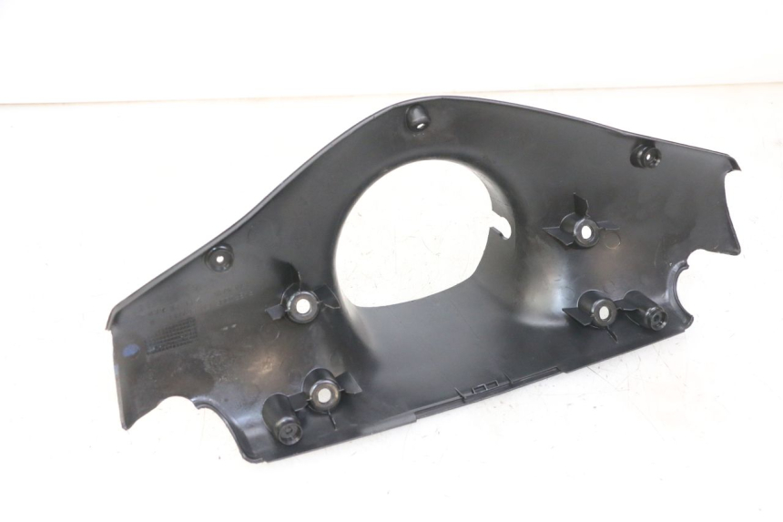 photo de COUVRE GUIDON ARRIERE PEUGEOT SPEEDFIGHT 2 LC 50 (2000 - 2009) - Détail de la pièce