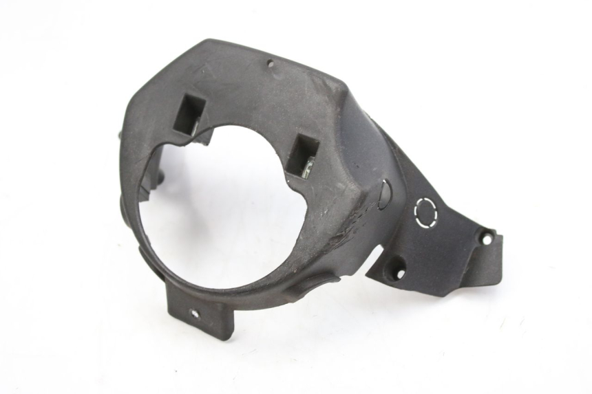 photo de COUVRE GUIDON ARRIERE APRILIA SR R 2T LC 50 (2018 - 2021) - Détail de la pièce