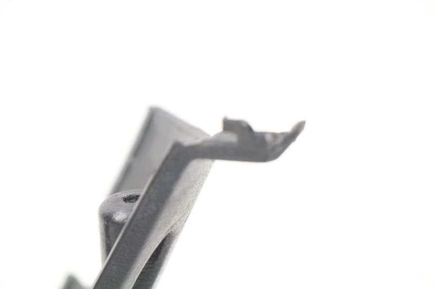 photo de COUVRE GUIDON ARRIERE RAZZO STEED 125 (2012 - 2018) - Pièce contrôlée