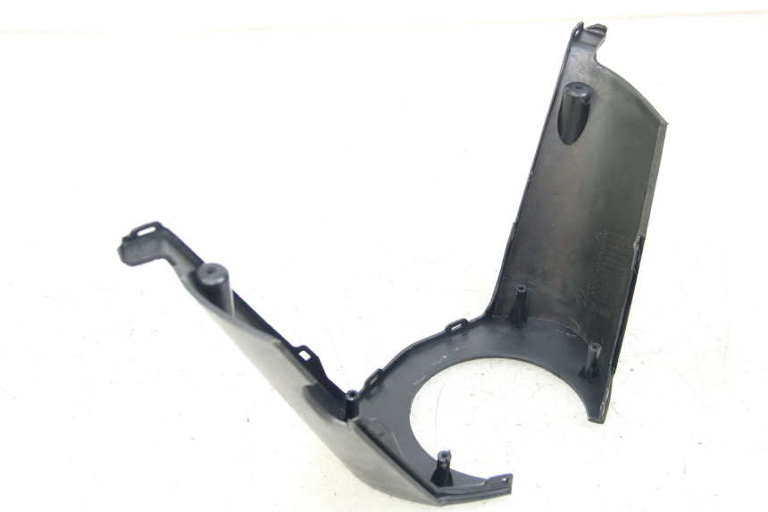 photo de COUVRE GUIDON ARRIERE RAZZO STEED 125 (2012 - 2018) - Détail de la pièce