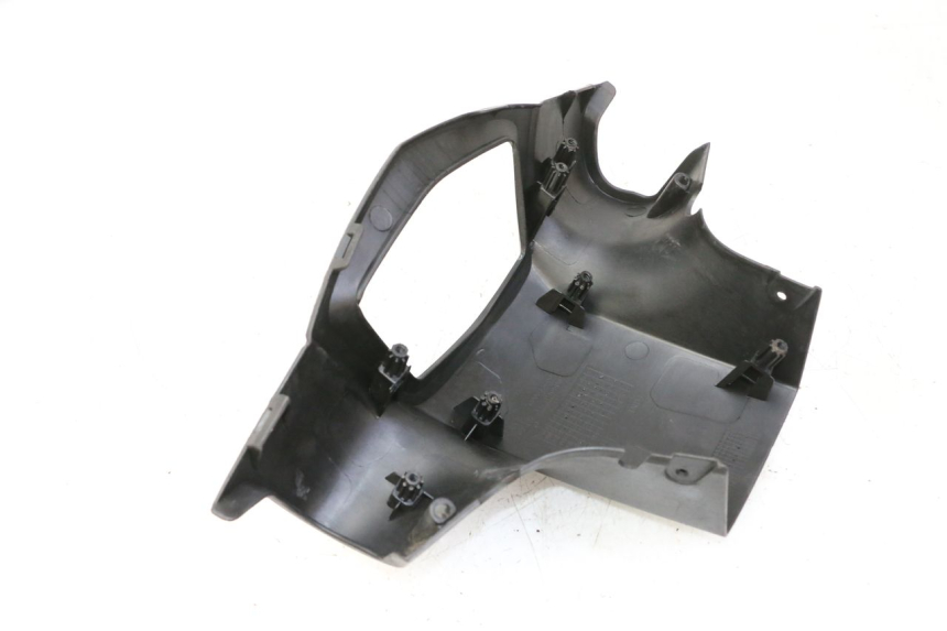 photo de COUVRE GUIDON ARRIERE PEUGEOT STREETZONE I 2T 50 (2018 - 2020) - Vue d’ensemble