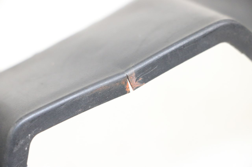 photo de COUVRE GUIDON ARRIERE KYMCO SUPER 8 4T 50 (2021 - 2024) - Zoom état d’usage