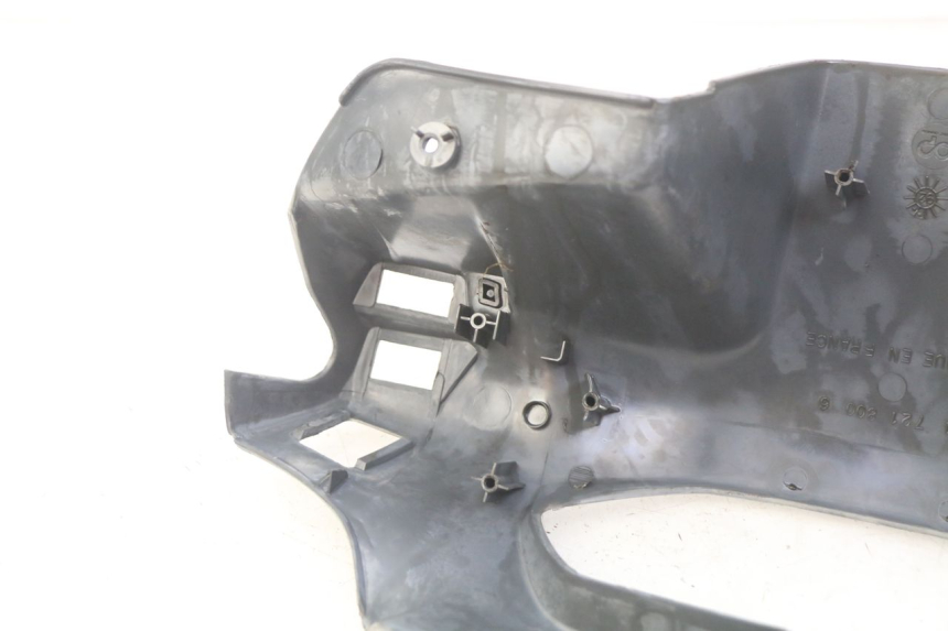 photo de COUVRE GUIDON ARRIERE PEUGEOT SV 125 (1991 - 1994) - Zoom état d’usage