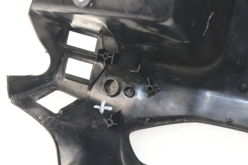 photo de COUVRE GUIDON ARRIERE PEUGEOT SV 80 (1993 - 1997) - Détails caractéristiques