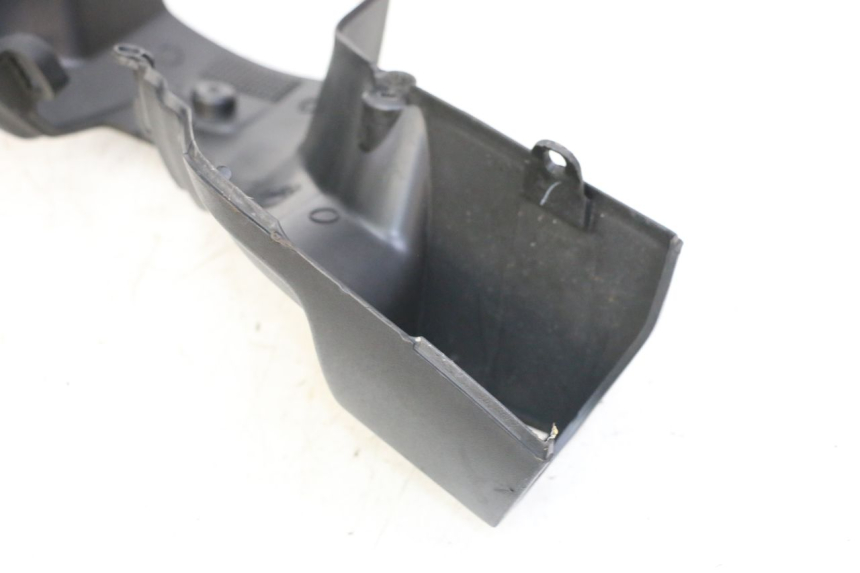 photo de COUVRE GUIDON ARRIERE APRILIA SXR 50 (2021 - 2023) - Vue d’ensemble