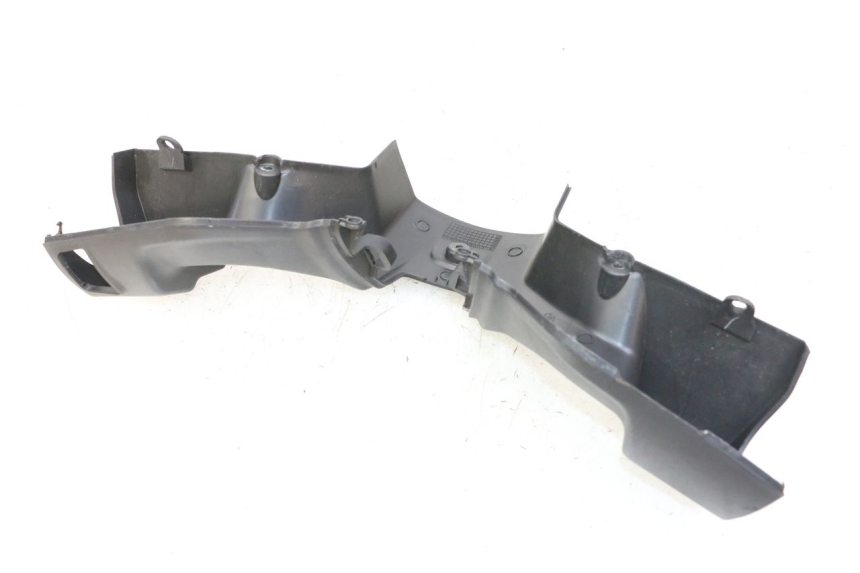 photo de COUVRE GUIDON ARRIERE APRILIA SXR 50 (2021 - 2023) - État de surface