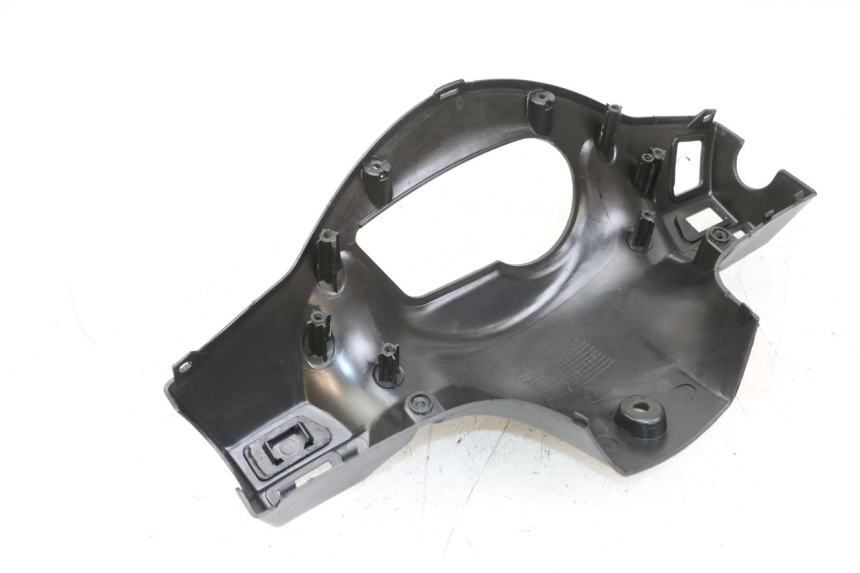 photo de COUVRE GUIDON ARRIERE SYM ORBIT 2 4T 50 (2018 - 2022) - Gros plan technique