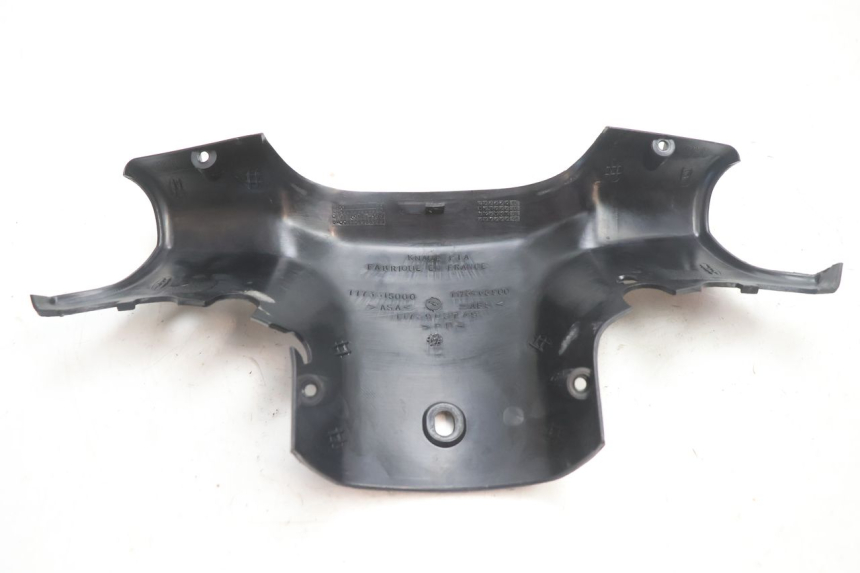 photo de COUVRE GUIDON ARRIERE PEUGEOT TREKKER TKR 50 (2005 - 2014) - Vue d’ensemble