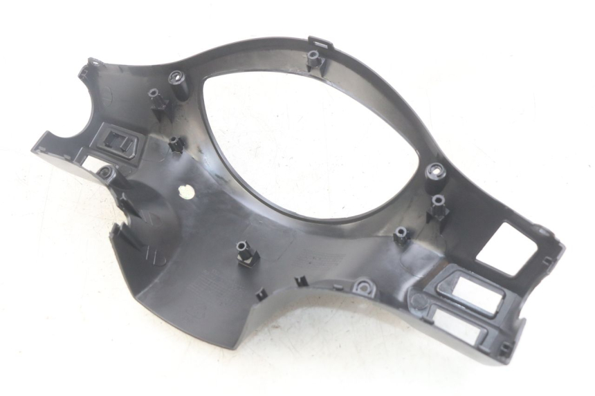 photo de COUVRE GUIDON ARRIERE PEUGEOT TWEET 4T 50 (2010 - 2014) - Autre angle de vue