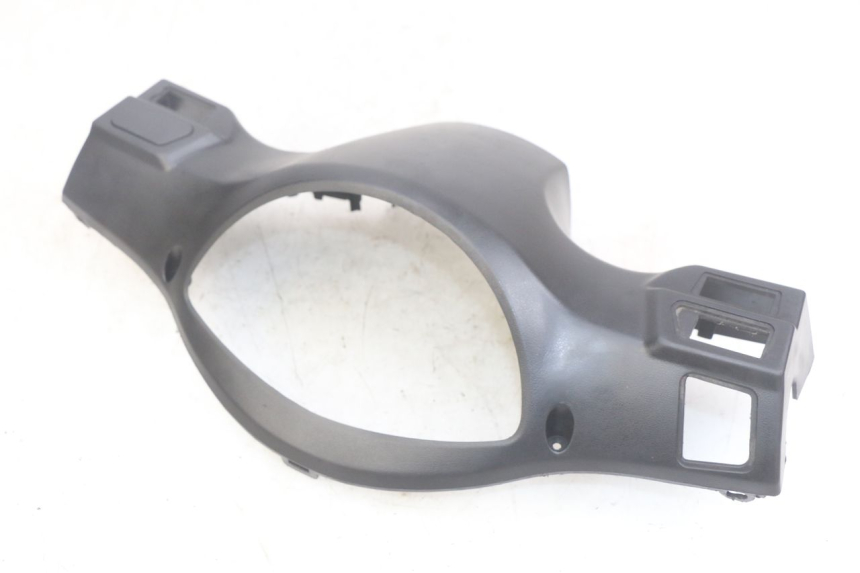 photo de COUVRE GUIDON ARRIERE PEUGEOT TWEET 4T 50 (2018 - 2022) - Zoom état d’usage