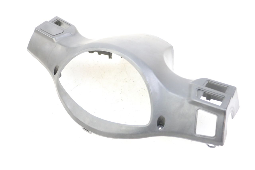 photo de COUVRE GUIDON ARRIERE PEUGEOT TWEET 4T 50 (2018 - 2022) - Détail de la pièce